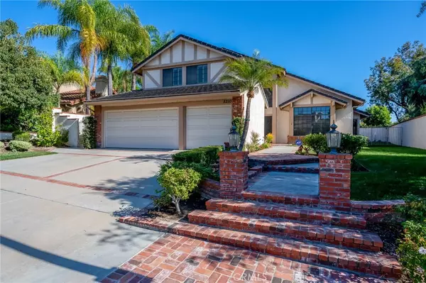 5210 Via Carretas, Yorba Linda, CA 92886