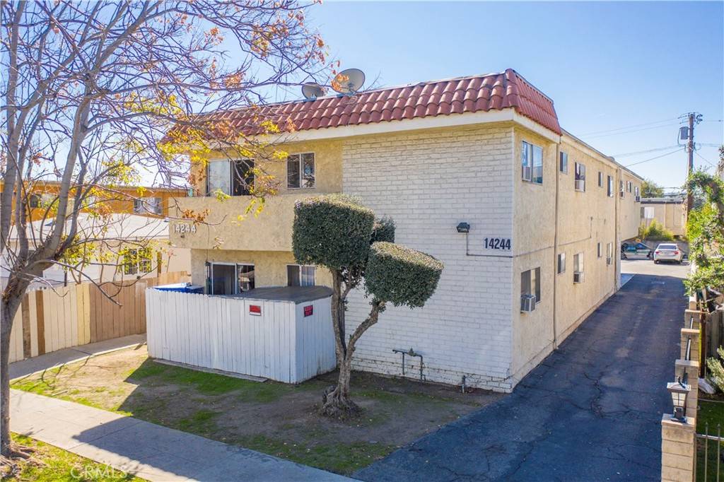 14244 Erwin ST, Van Nuys, CA 91401