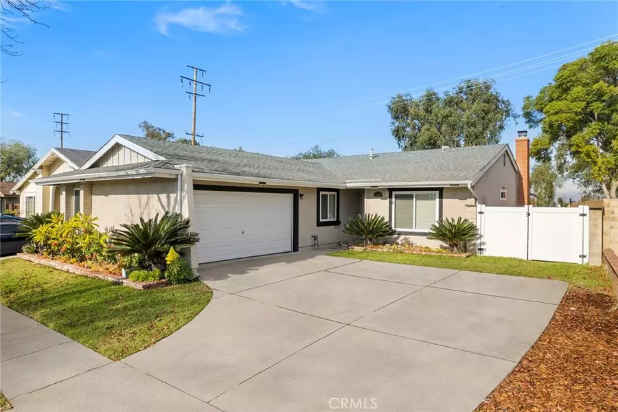 4225 E Alderdale AVE, Anaheim Hills, CA 92807