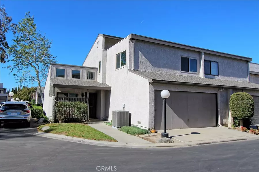 371 N Via Trieste, Anaheim, CA 92806