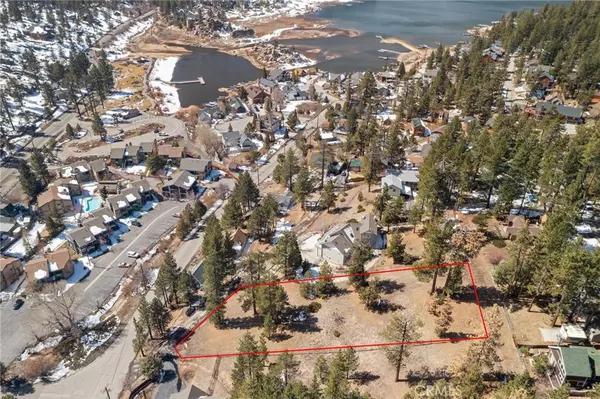 Big Bear Lake, CA 92315,729 Blue Jay RD