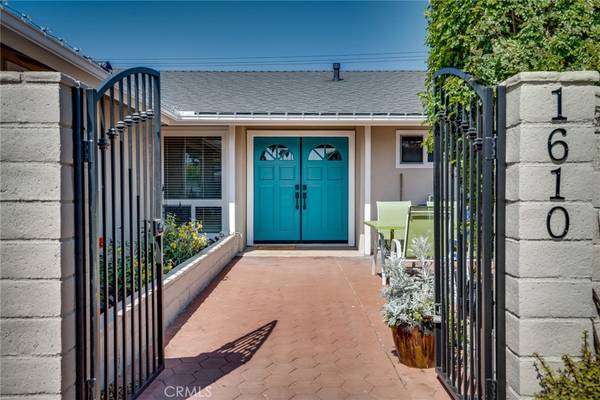 1610 Ponderosa Street, Costa Mesa, CA 92626