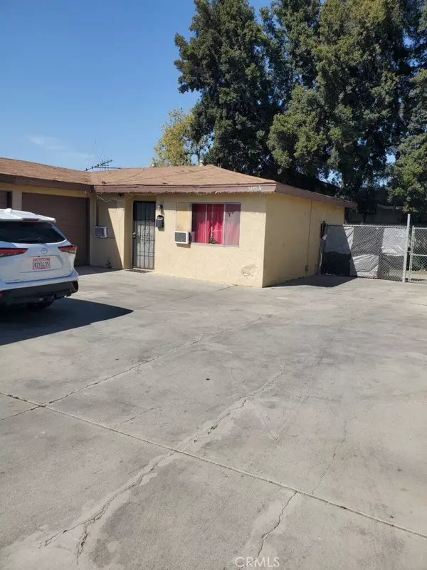 Cudahy, CA 90201,5223 Santa Ana ST