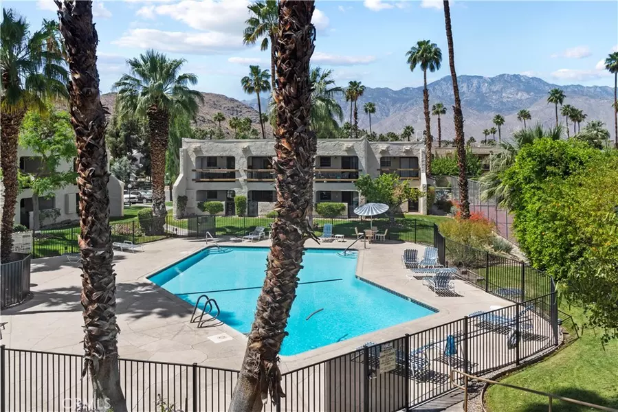 5300 E Waverly DR #C16, Palm Springs, CA 92264