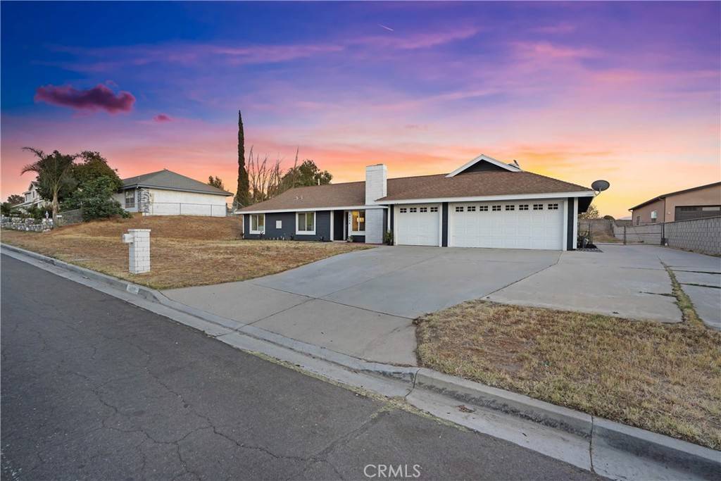 Jurupa Valley, CA 92509,9254 Big Meadow RD