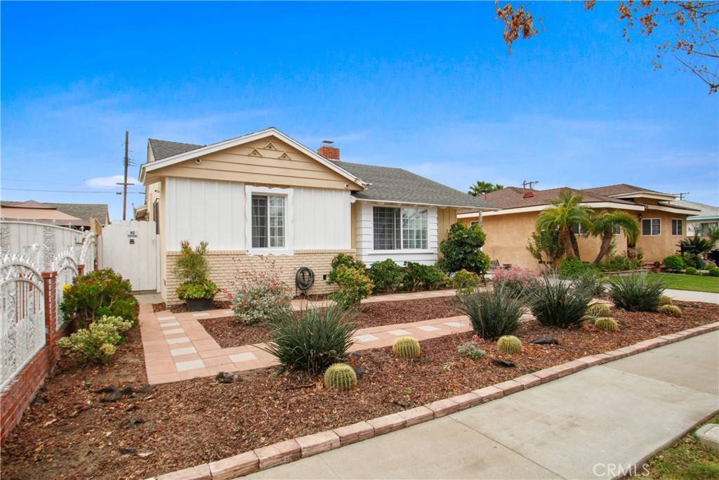 Norwalk, CA 90650,10922 Tonibar ST