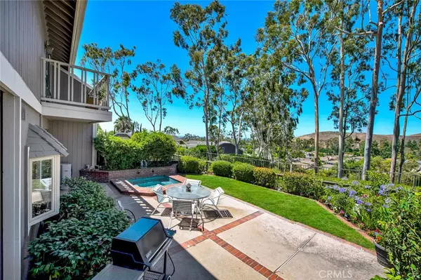 Irvine, CA 92603,48 Canyon Ridge #7