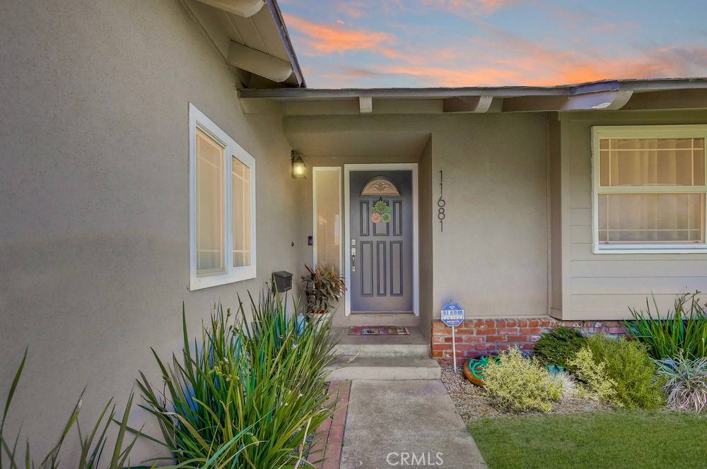 Cypress, CA 90630,11681 New Zealand ST