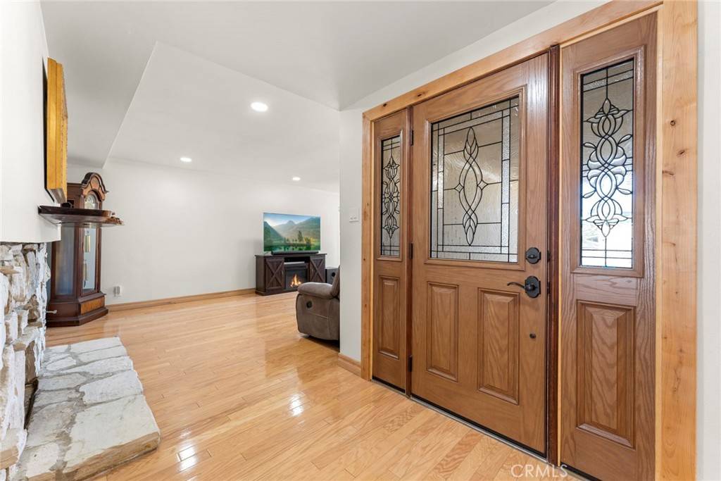 Corona, CA 92879,1492 Del Norte DR