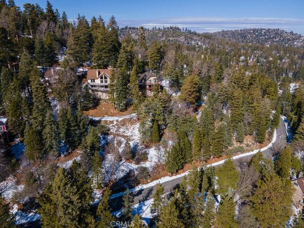 Lake Arrowhead, CA 92352,0 Thunderbird DR