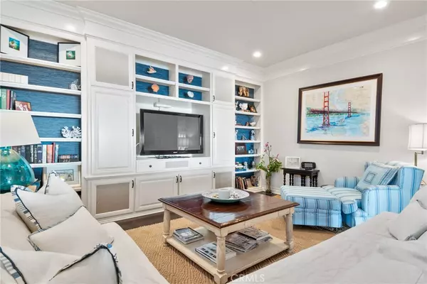 Newport Beach, CA 92661,1514 E Oceanfront