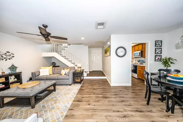 Yorba Linda, CA 92887,5849 Via Sonora #37