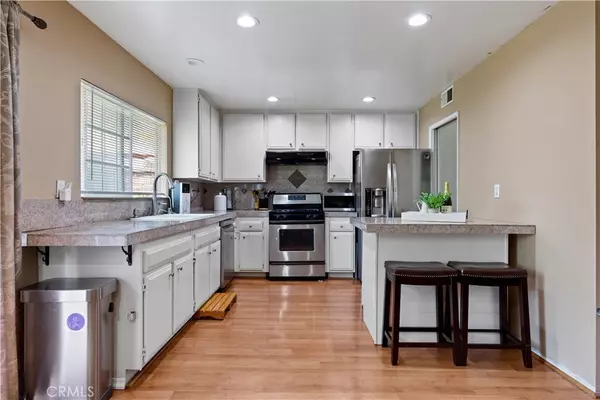 12711 Oakthorn LN La Mirada, CA 90638