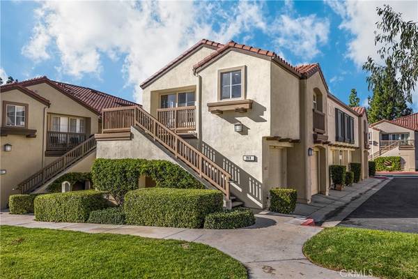 211 S Grisly Canyon Dr #B, Orange, CA 92869