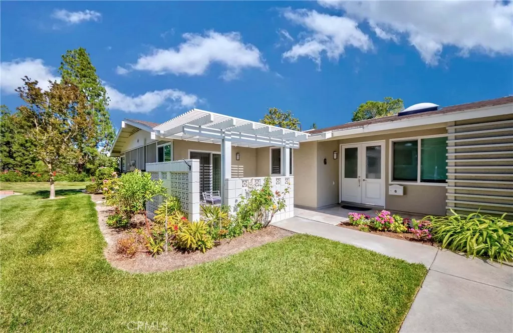 Laguna Woods, CA 92637,386 Avenida Castilla #G