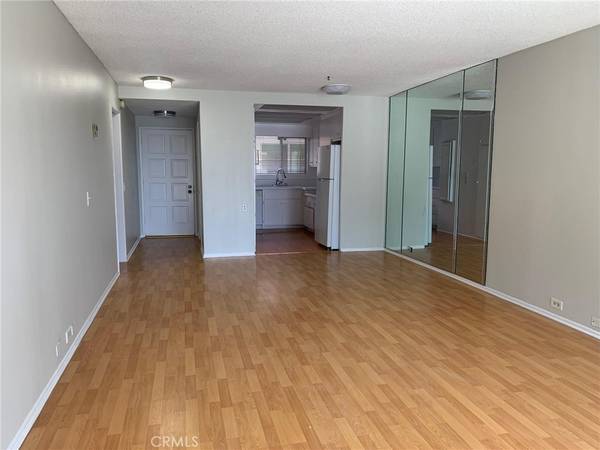 Long Beach, CA 90803,3939 E Allin ST #122