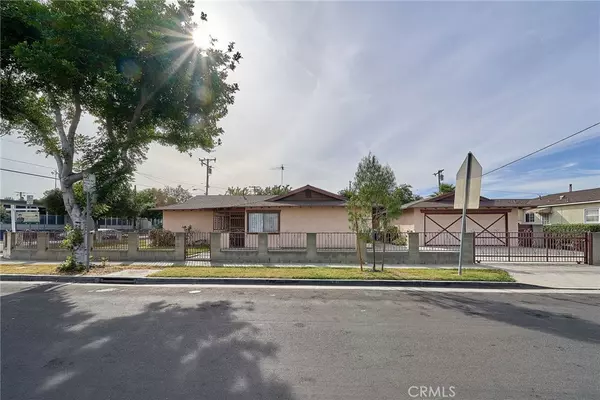 2327 Couts AVE, Commerce, CA 90040