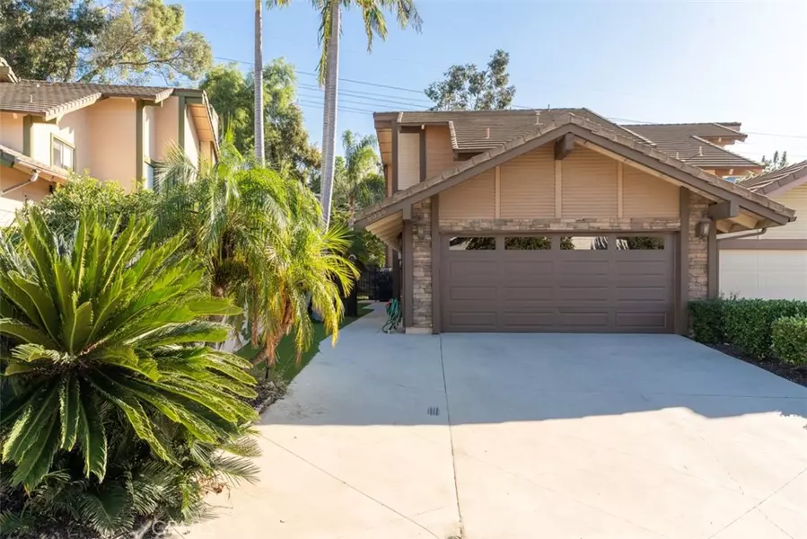 6034 E Silverspur TRL, Anaheim Hills, CA 92807