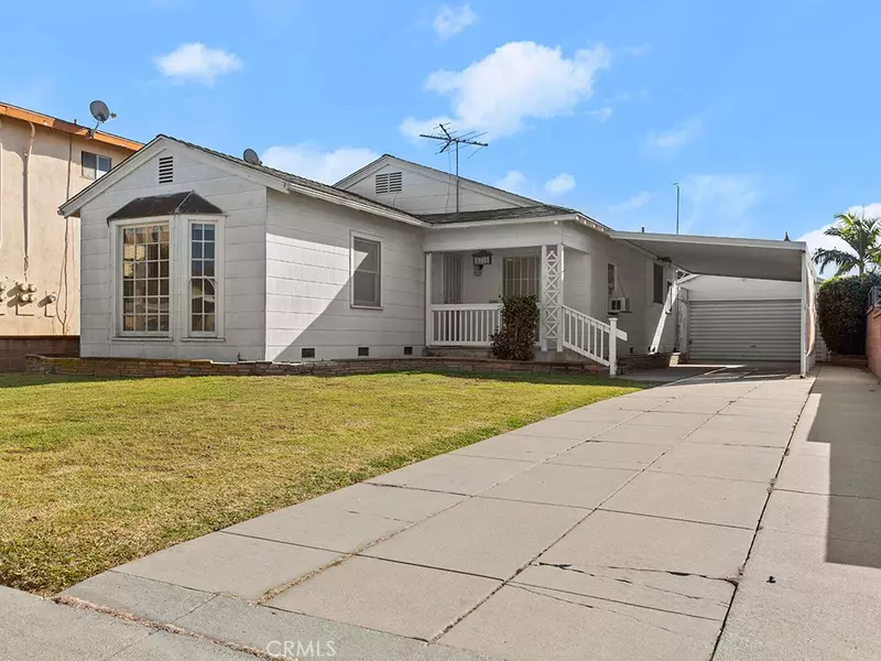 9716 Oak St, Bellflower, CA 90706