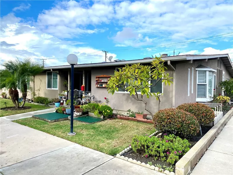 1280 Oakmont Rd 54A, Seal Beach, CA 90740