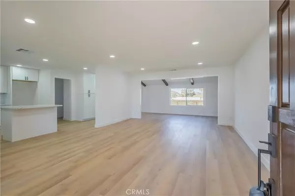 Nuevo, CA 92567,28960 Lakeview AVE