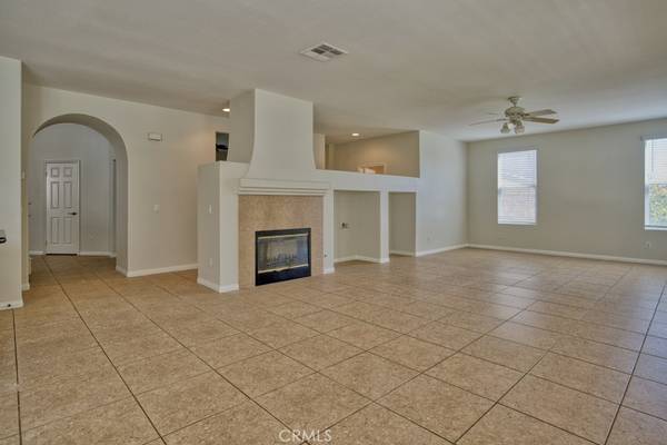 Corona, CA 92883,1696 Tamarron DR