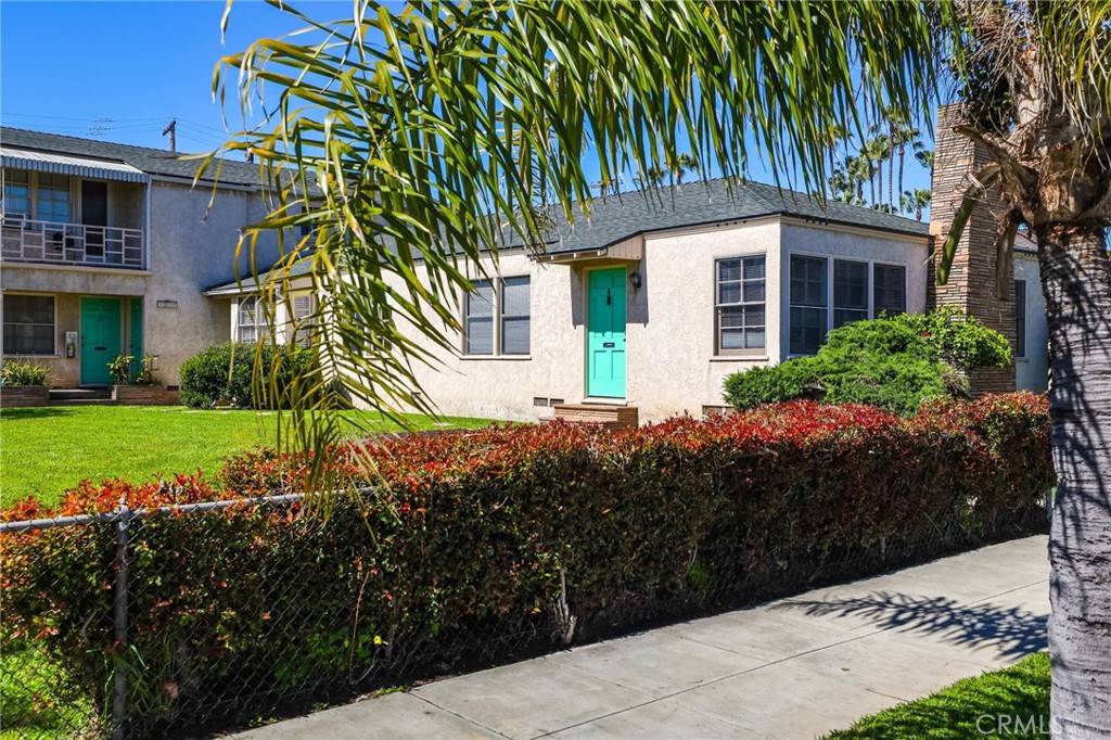 5220 E Broadway, Long Beach, CA 90803