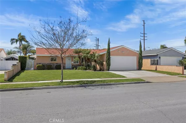 10011 Saint Charles AVE, Cypress, CA 90630