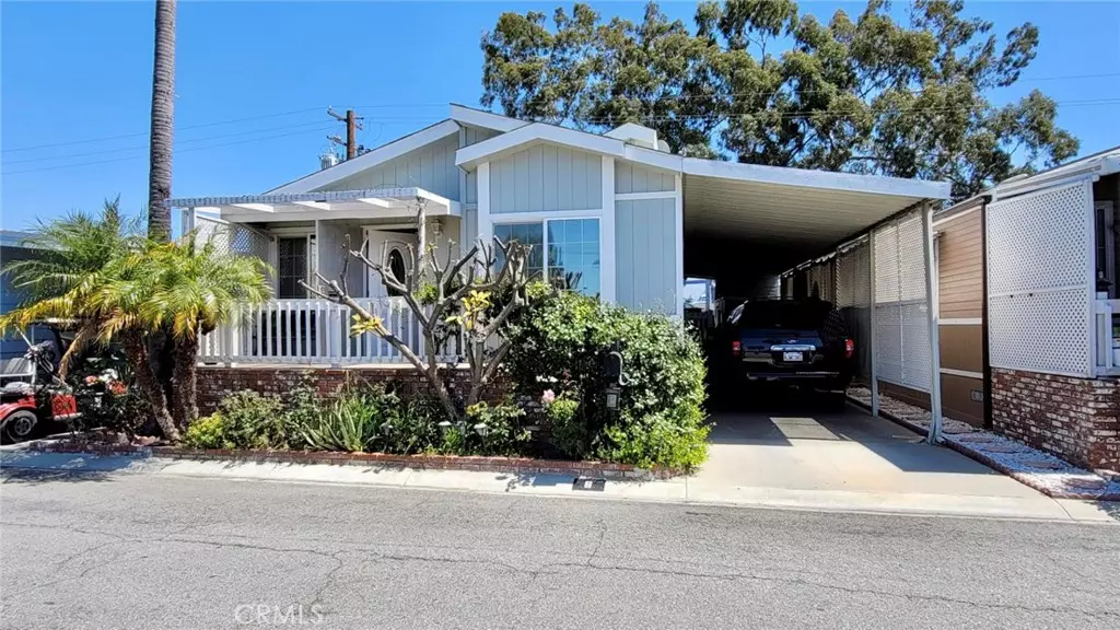 10001 Frontage #6, South Gate, CA 90280