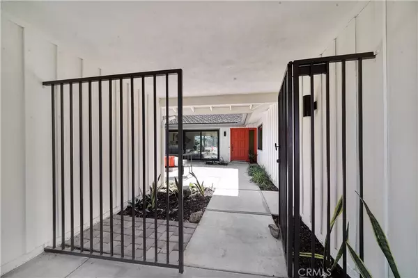 Villa Park, CA 92861,18222 Fernando CIR