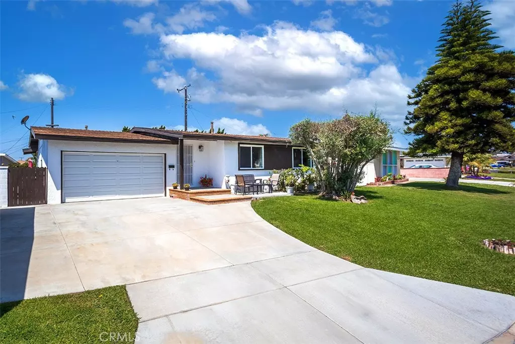 La Mirada, CA 90638,15727 Elmbrook DR