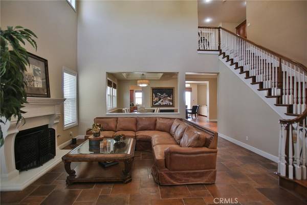 Yorba Linda, CA 92886,18642 Sarazen CT