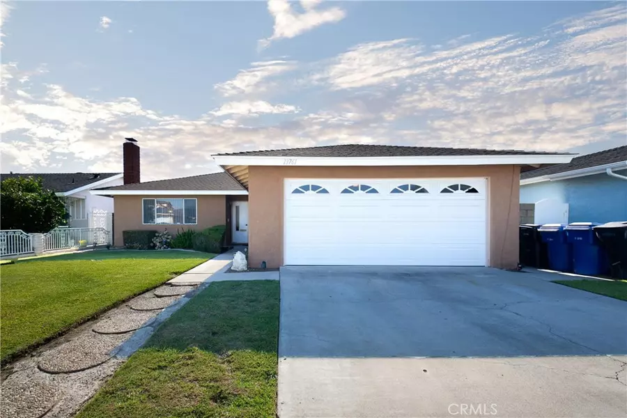 13761 Iowa ST, Westminster, CA 92683