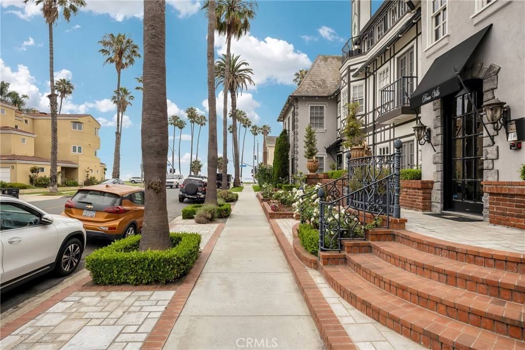 Long Beach, CA 90803,39 Coronado AVE #4