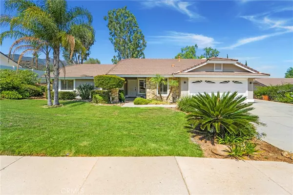 2056 Adobe AVE, Corona, CA 92882