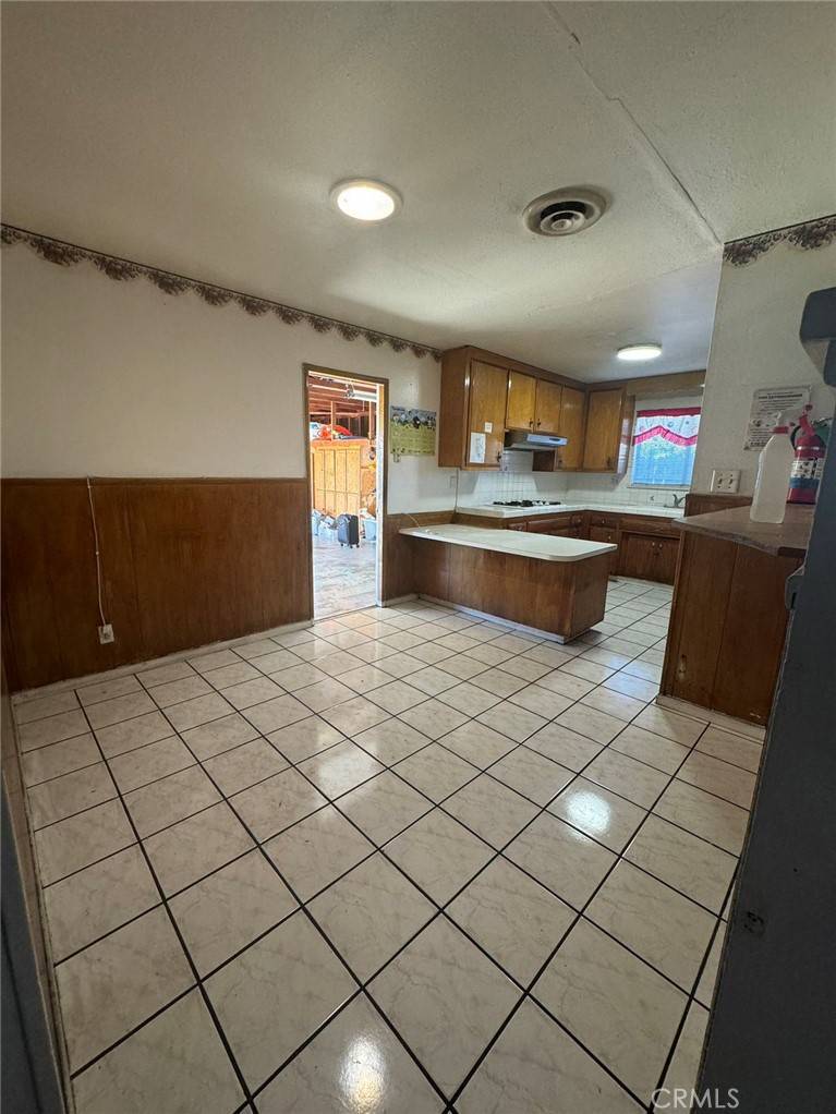 Garden Grove, CA 92844,9732 WOODBURY