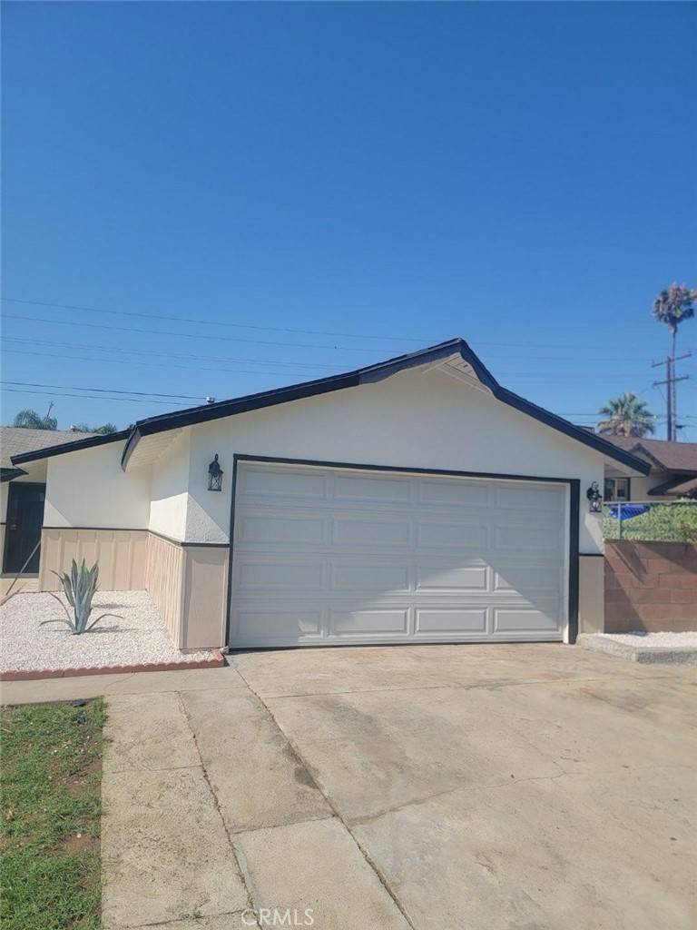 Jurupa Valley, CA 92509,6374 Duchess DR