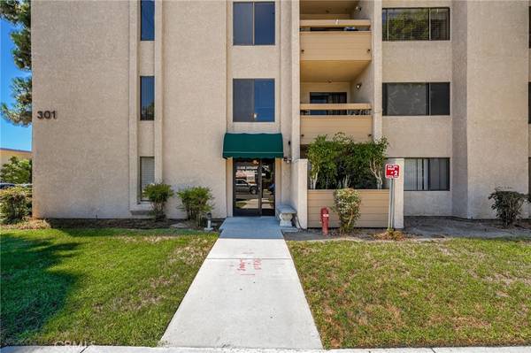 Fullerton, CA 92832,301 N Ford AVE #233