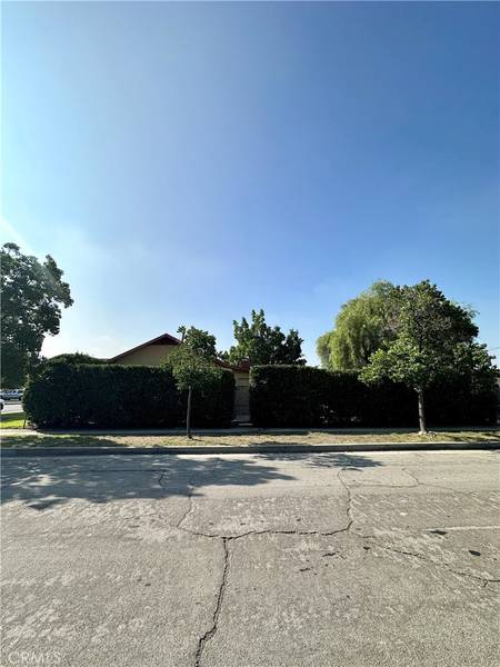 347 N Barbara AVE, Azusa, CA 91702