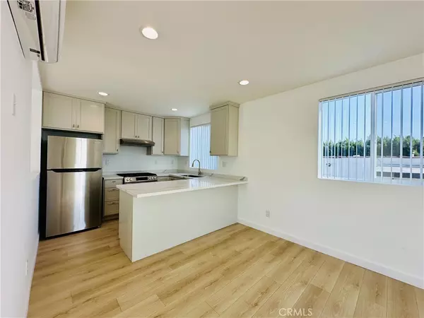 4214 Lockwood AVE #3/4, Los Angeles, CA 90029