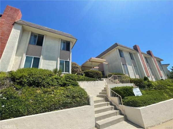 740 Amigos WAY #4, Newport Beach, CA 92660