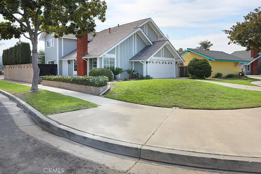 6198 E Woodsboro AVE, Anaheim Hills, CA 92807