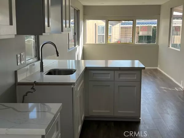 Carson, CA 90745,1502 E Carson #53