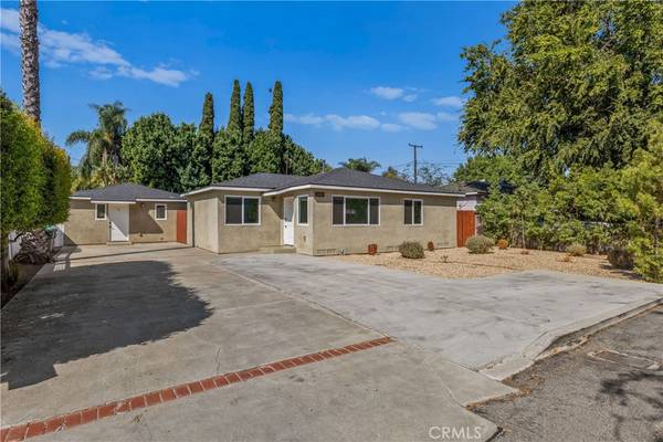 13451 Oak LN, Santa Ana, CA 92705