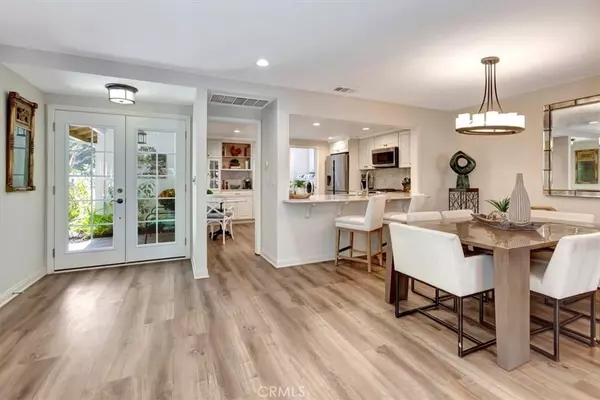 Yorba Linda, CA 92886,5372 Via Maria