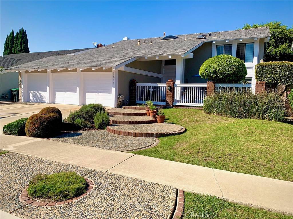 1814 Tanager DR, Costa Mesa, CA 92626