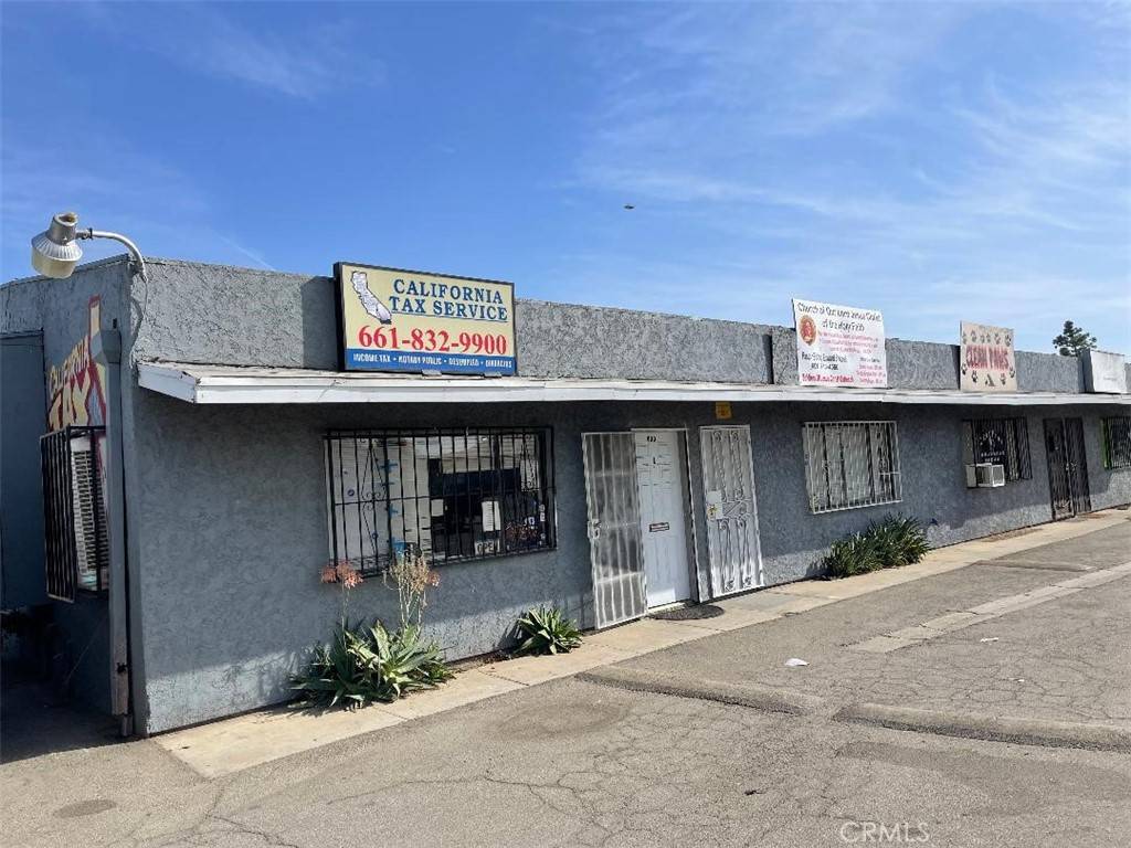 Bakersfield, CA 93304,800 S H ST