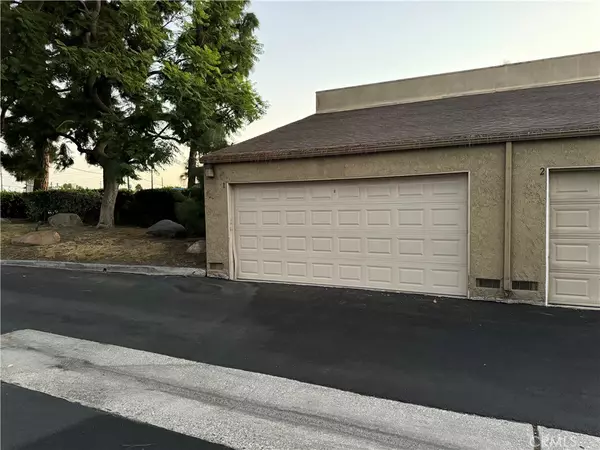 Cypress, CA 90630,5497 Twin Lakes DR