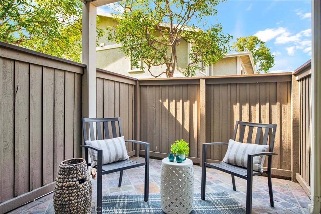 Tustin, CA 92780,1111 Packers CIR #17