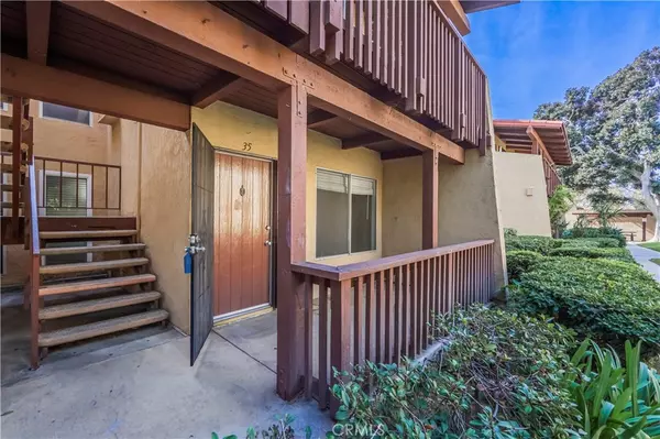 1040 W Macarthur BLVD #35, Santa Ana, CA 92707